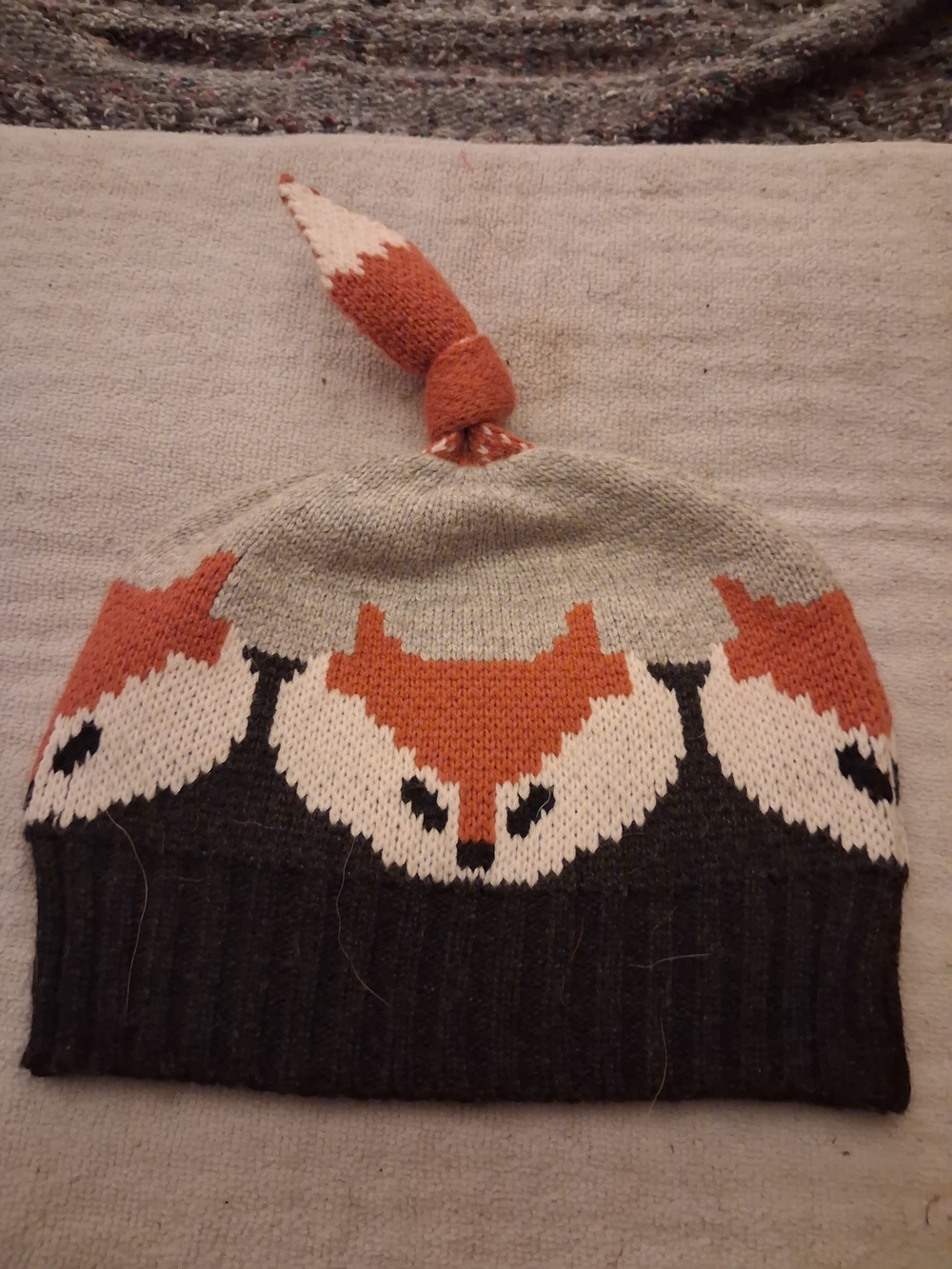 Kids Fox Knit Beanie Hat - Rust, Gray & Black. NWOT